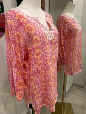 Cotton Palm Royale Lilly Pulitzer style Pink & Yellow Floral Split-Hem Tunic Top